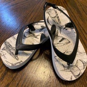 EUC Old Navy flipflops